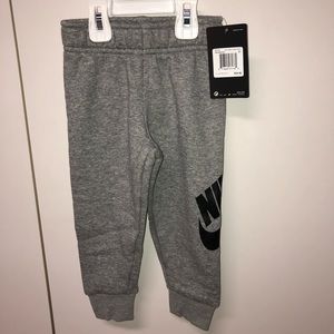 Nike toddler boy joggers
